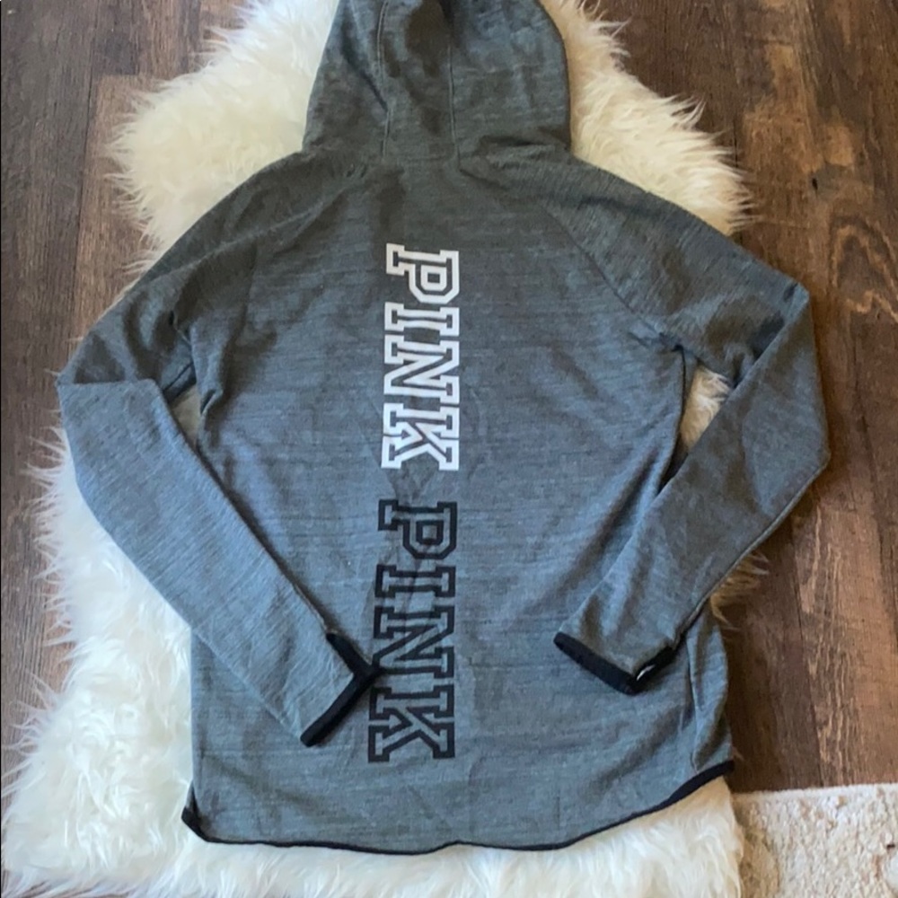 BRAND (PINK Victoria secret) sweater  (SMAll )